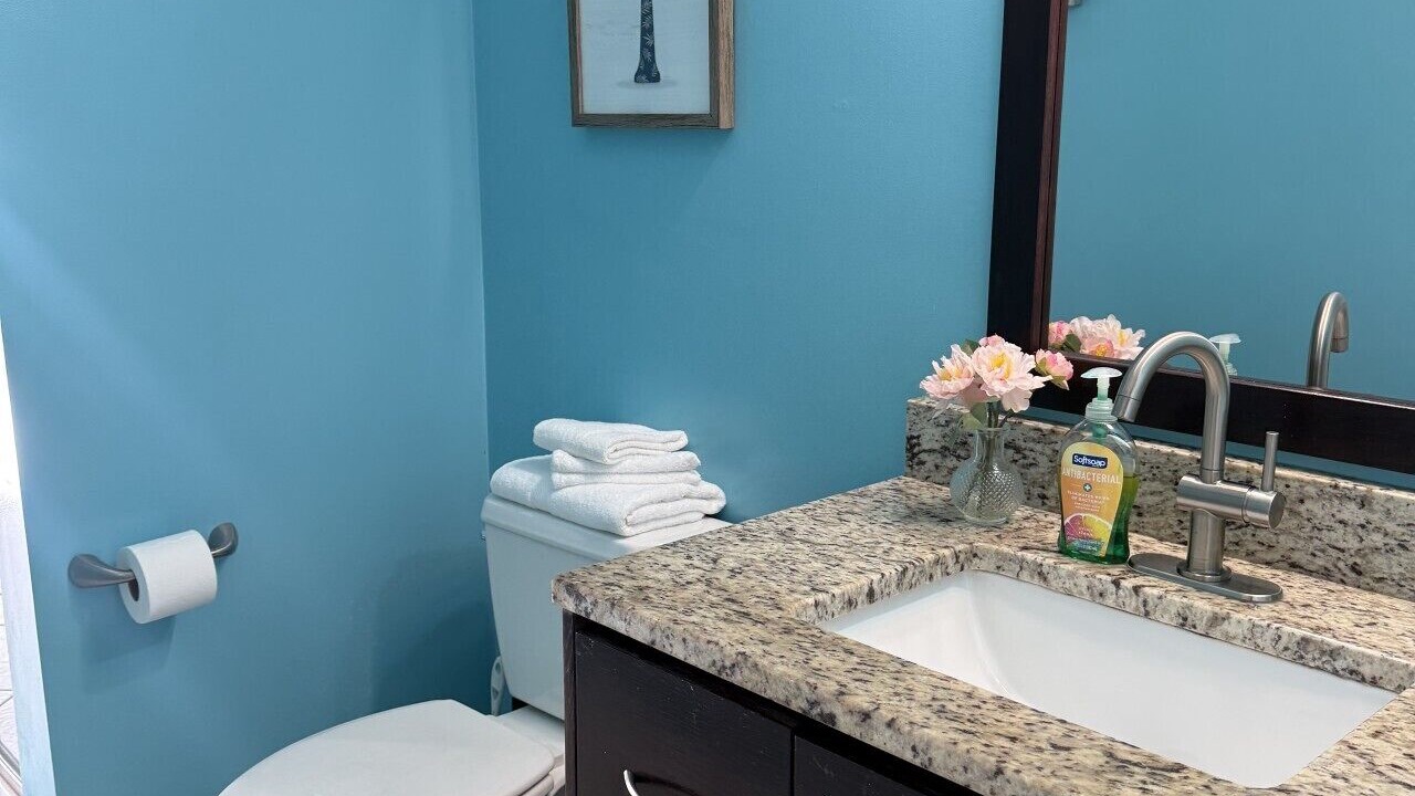 Photo of Bathroom in Red Hook