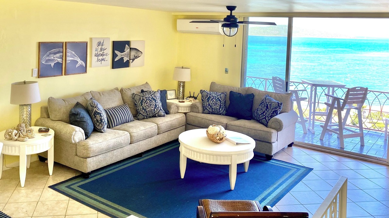 Photo of Livingroom in Estate Mount Pleasant East 1