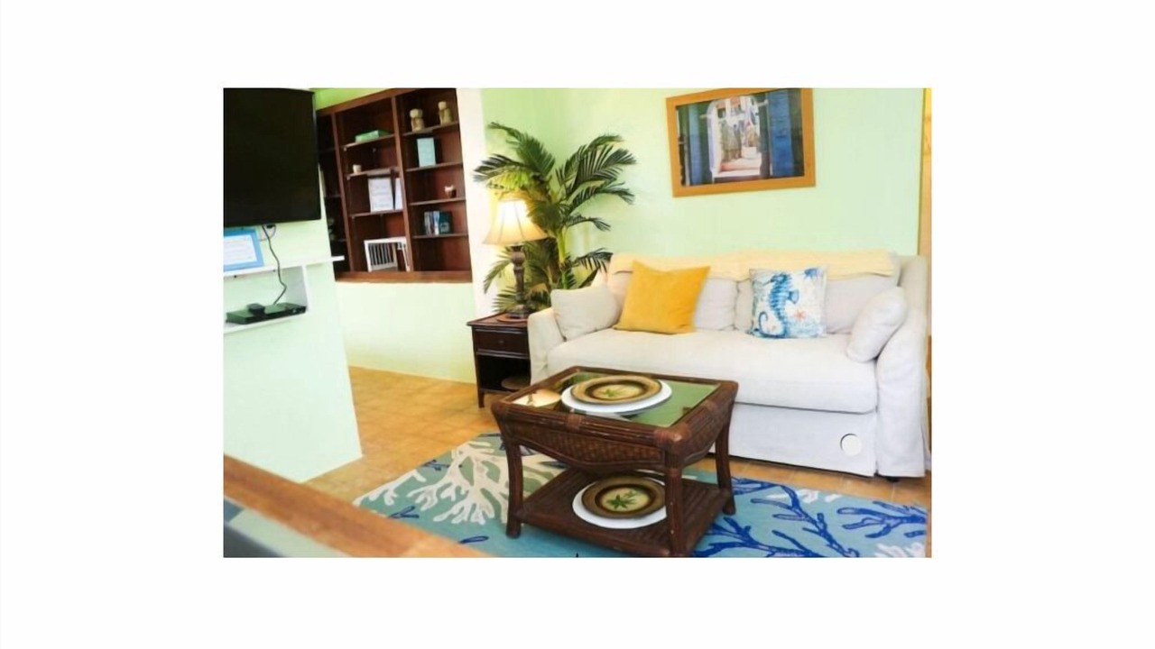 Photo of Livingroom in Estate Hermon Hill