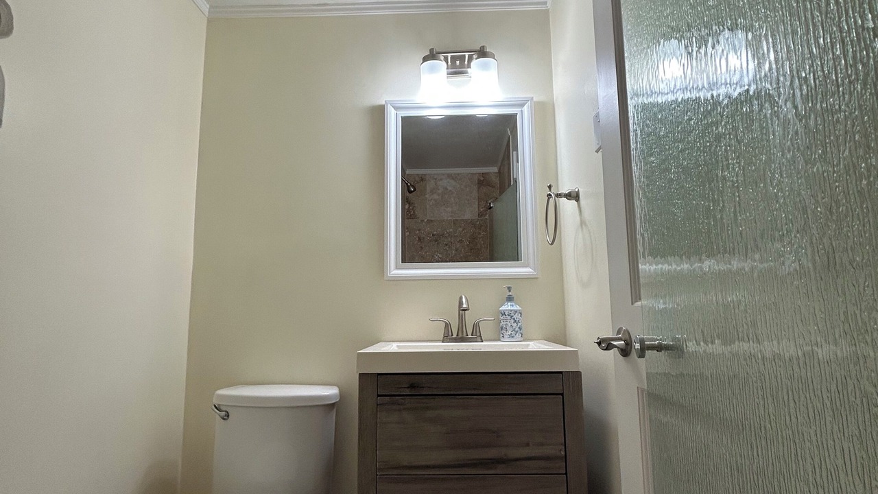 Photo of Bathroom in Estate Hermon Hill