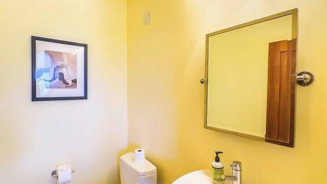 Photo of Bathroom in Testman
