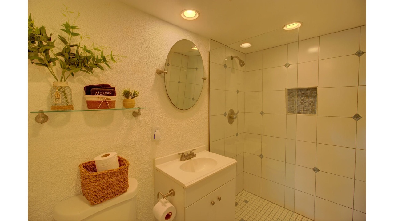 Photo of Bathroom in Bolongo Bay