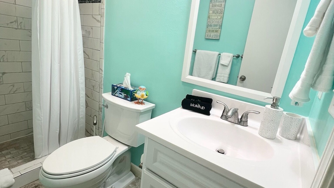 Photo of Bathroom in Estate Golden Rock