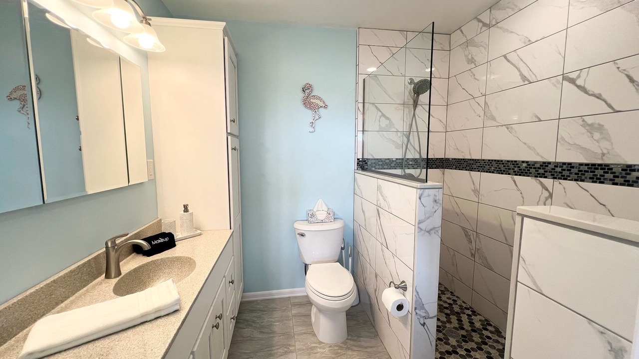 Photo of Bathroom in Estate Golden Rock