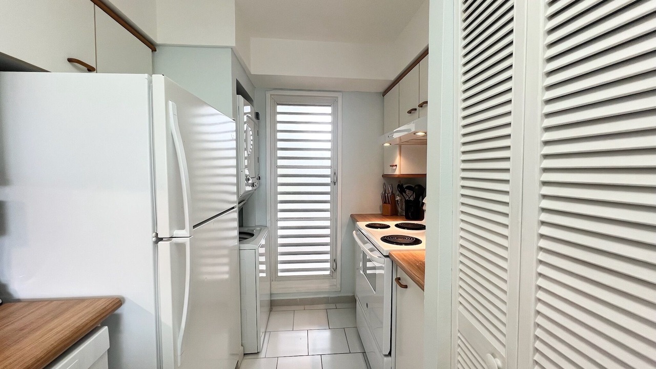 Photo of Kitchen in Estate Golden Rock