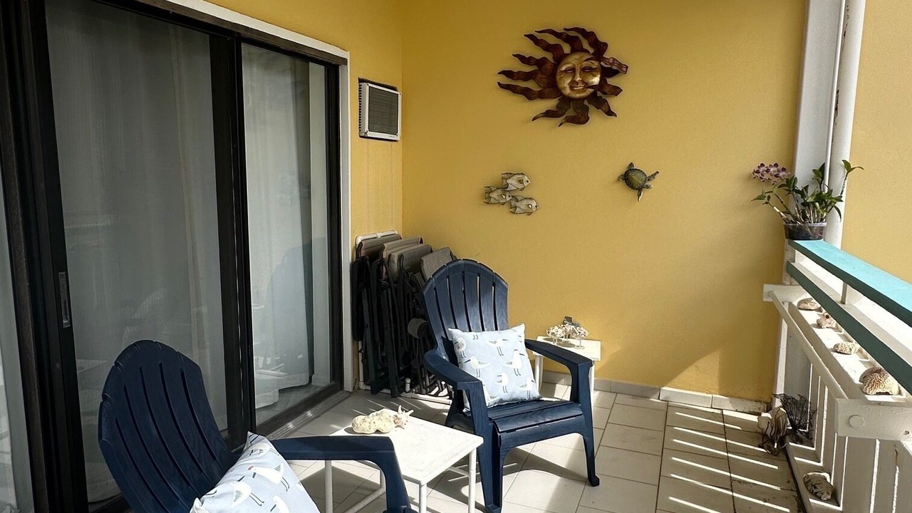 Photo of Patio Balcony in Estate Golden Rock
