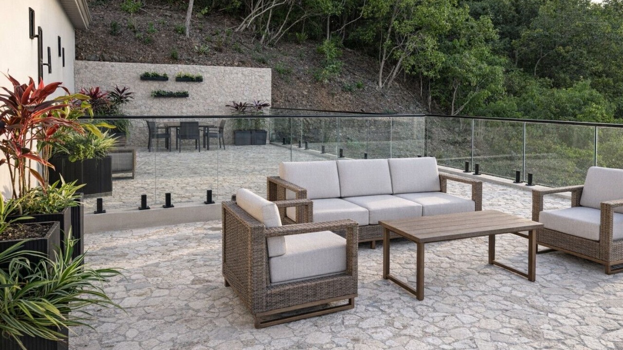 Photo of Patio Balcony in Estate Seven Hills