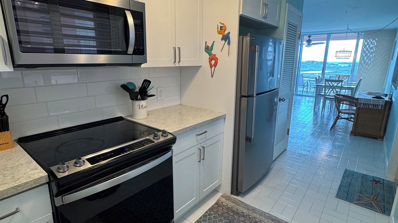 Photo of Kitchen in Estate Coakley Bay