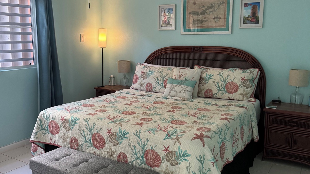 Photo of Bedroom in Estate Coakley Bay