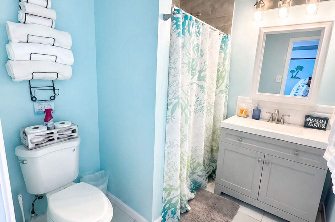 Photo of Bathroom in Estate Coakley Bay