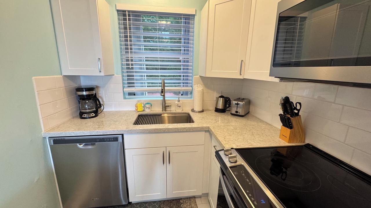 Photo of Kitchen in Estate Coakley Bay