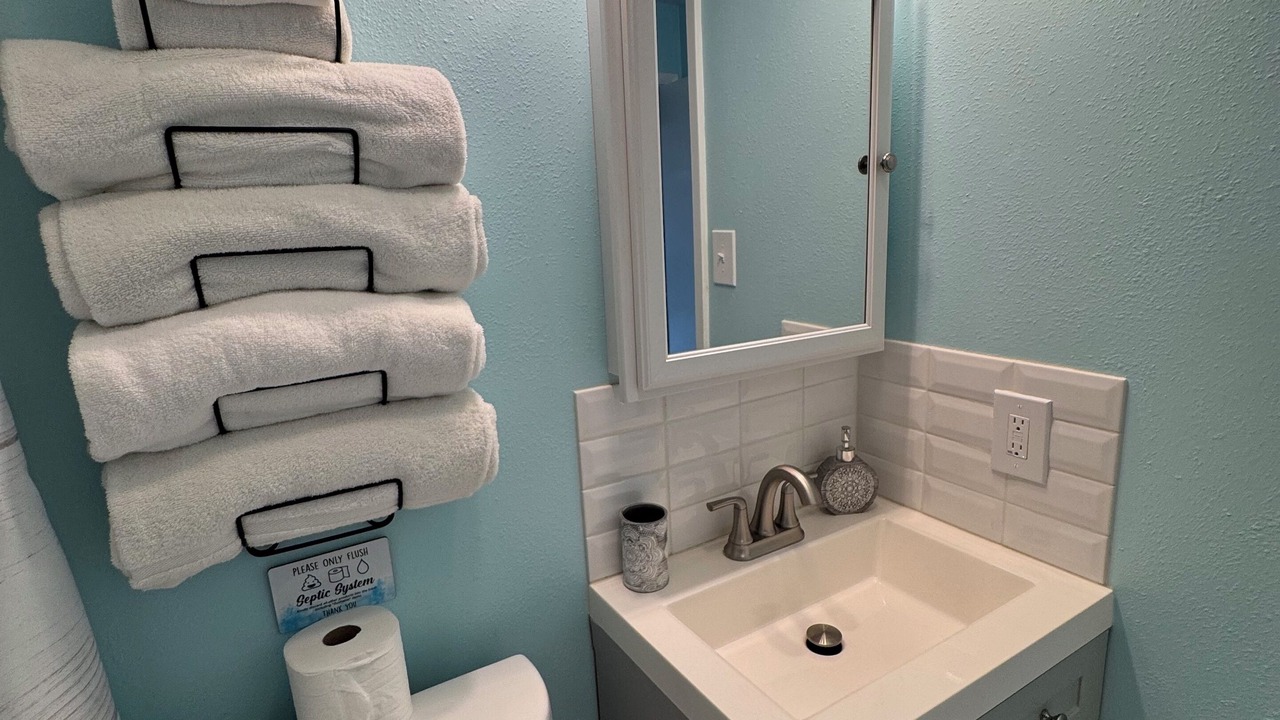 Photo of Bathroom in Estate Coakley Bay