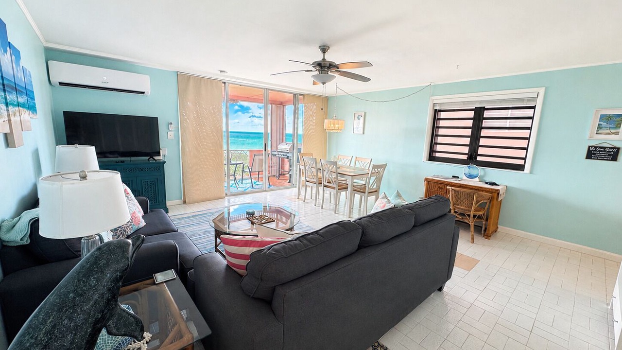 Photo of Livingroom in Estate Coakley Bay
