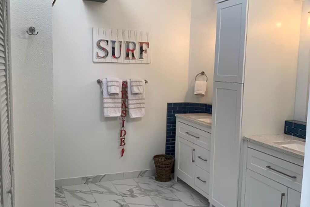 Photo of Bathroom in Tropaco Point