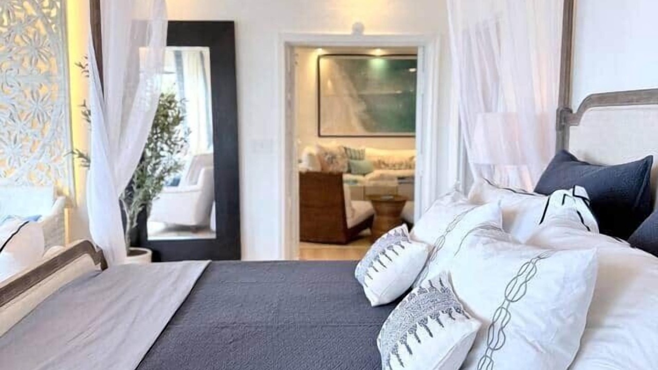 Photo of Bedroom in Estate Western Water Island