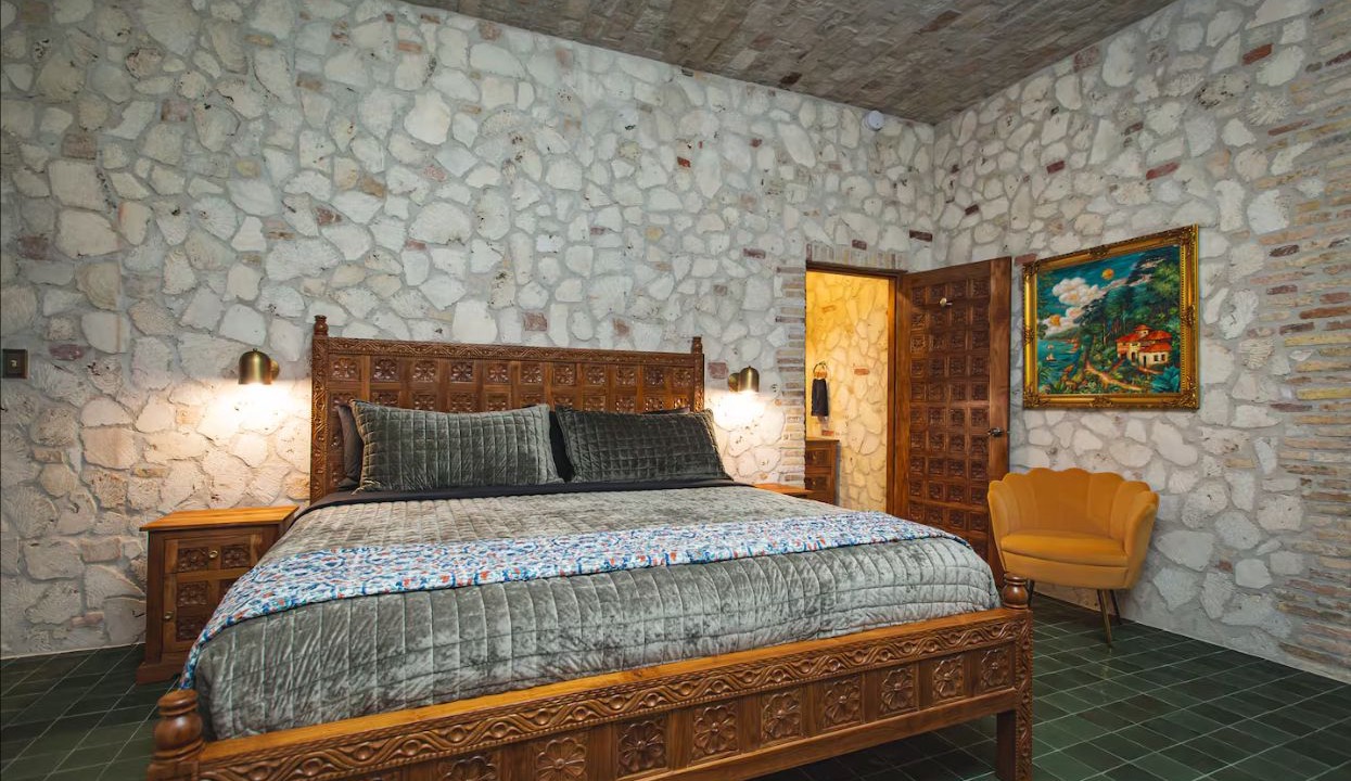Photo of Bedroom in Estate East Street
