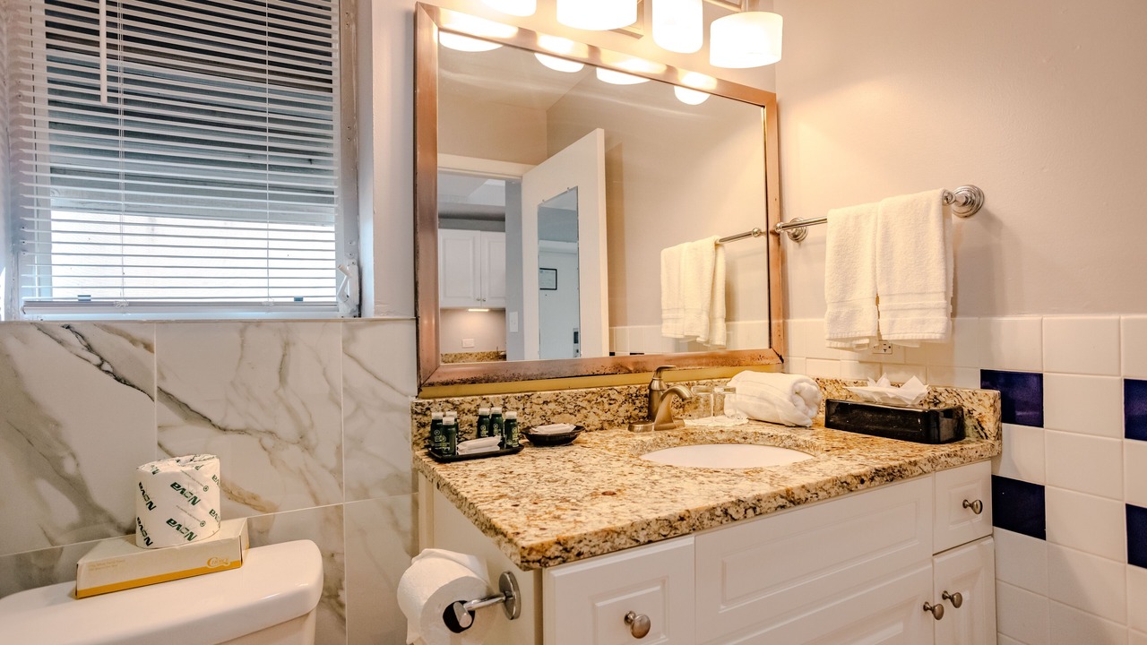 Photo of Bathroom in Estate Kings Quarter
