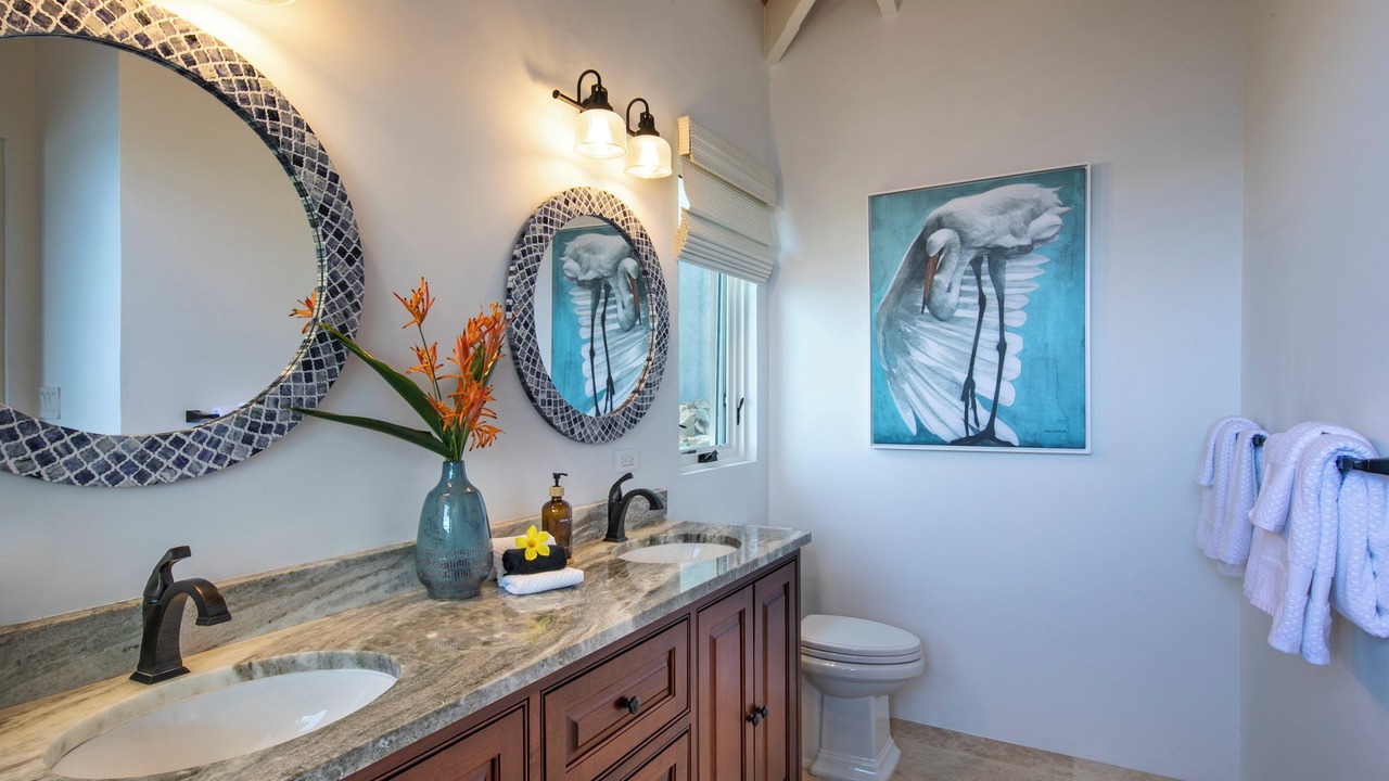 Photo of Bathroom in Estate Ben Runnels Gut