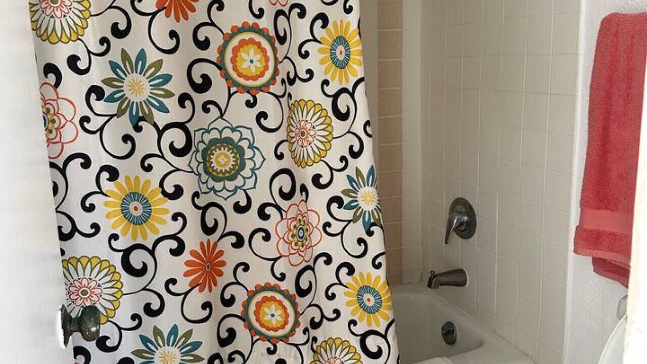 Photo of Bathroom in Estate Salt River