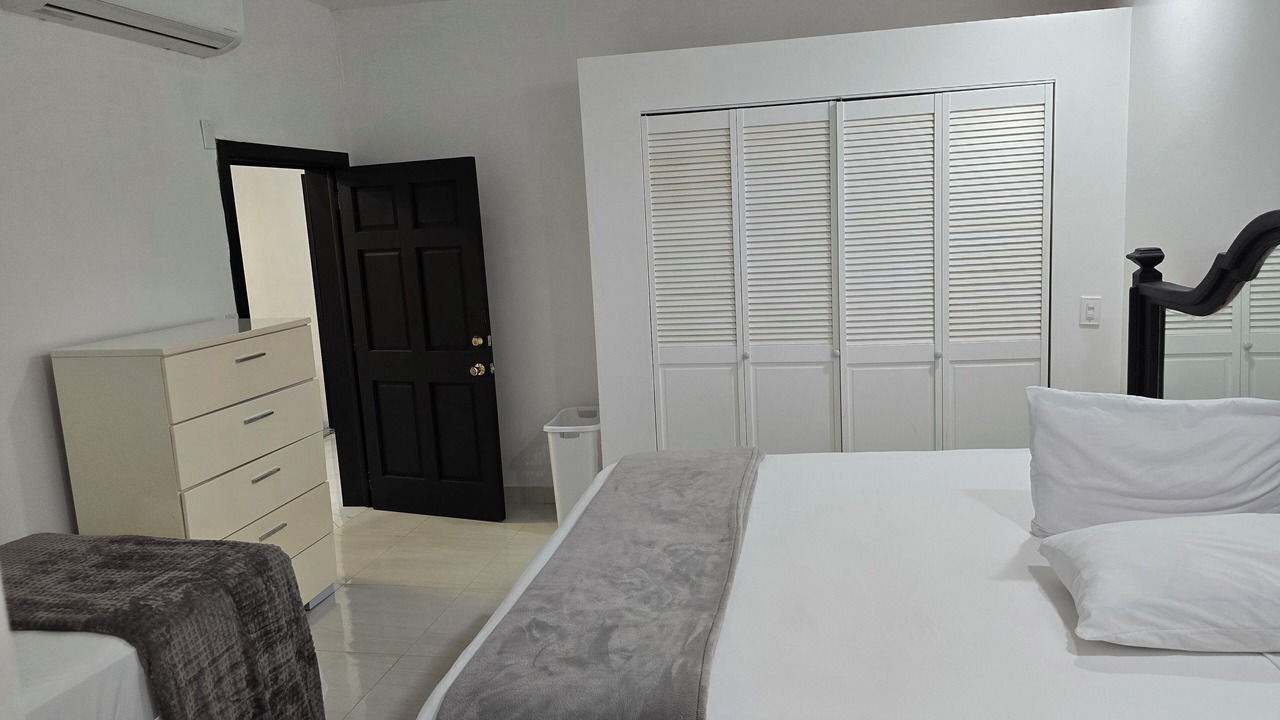 Photo of Bedroom in Estate Demarara