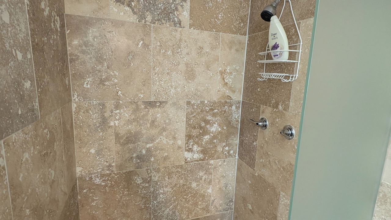 Photo of Bathroom in Estate Little Princess North