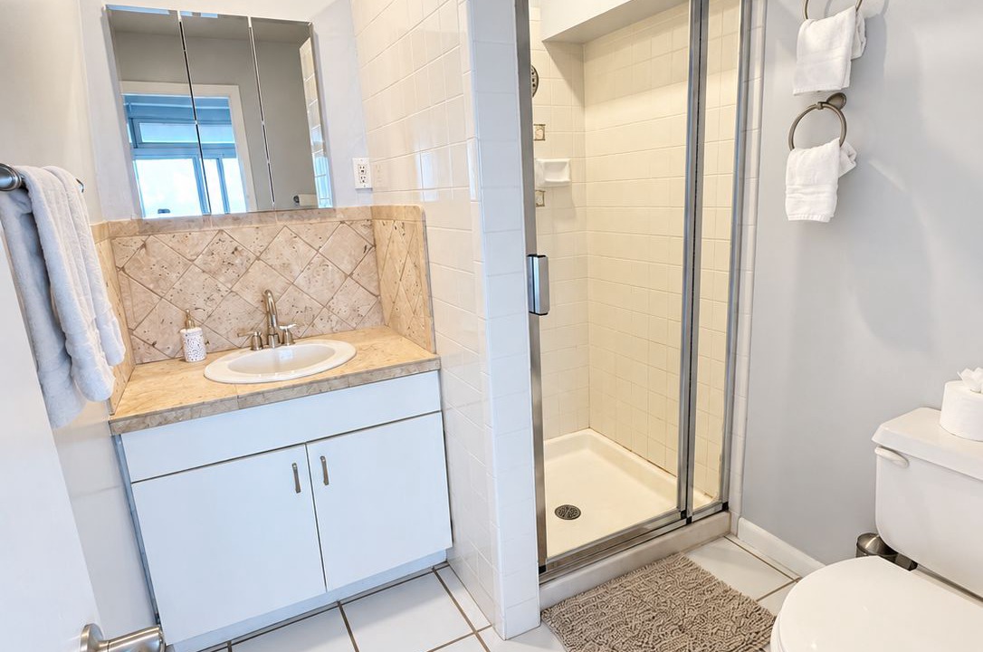 Photo of Bathroom in Estate Coakley Bay