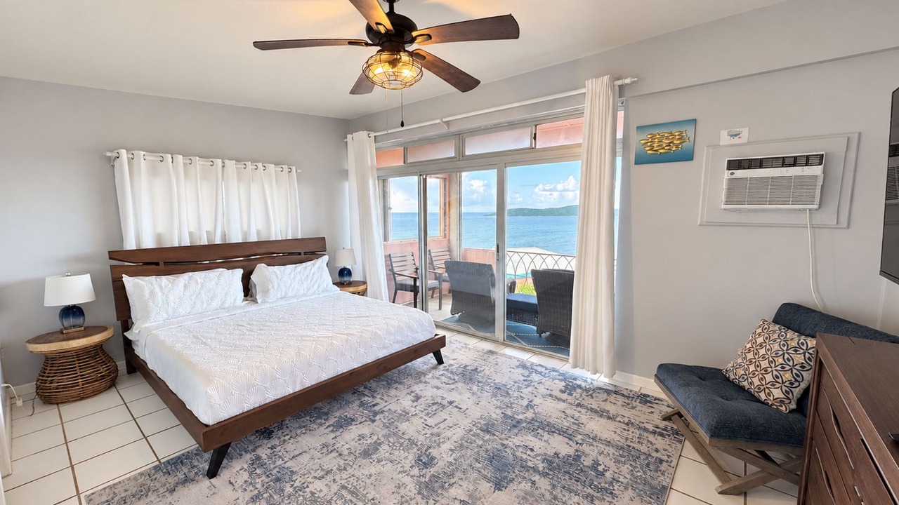 Photo of Bedroom in Estate Coakley Bay