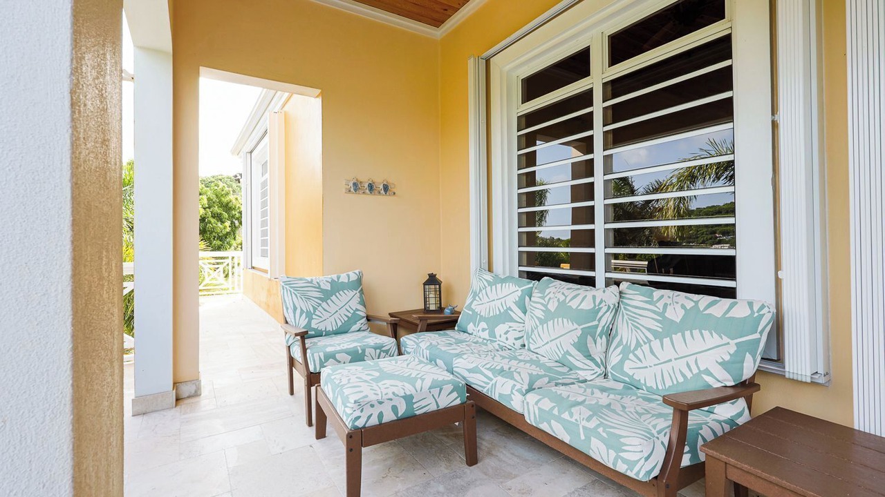 Photo of Patio Balcony in Estate Golden Rock
