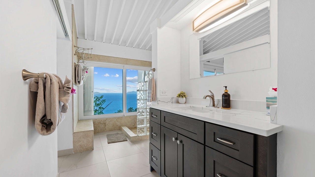 Photo of Bathroom in Estate Lovenlund