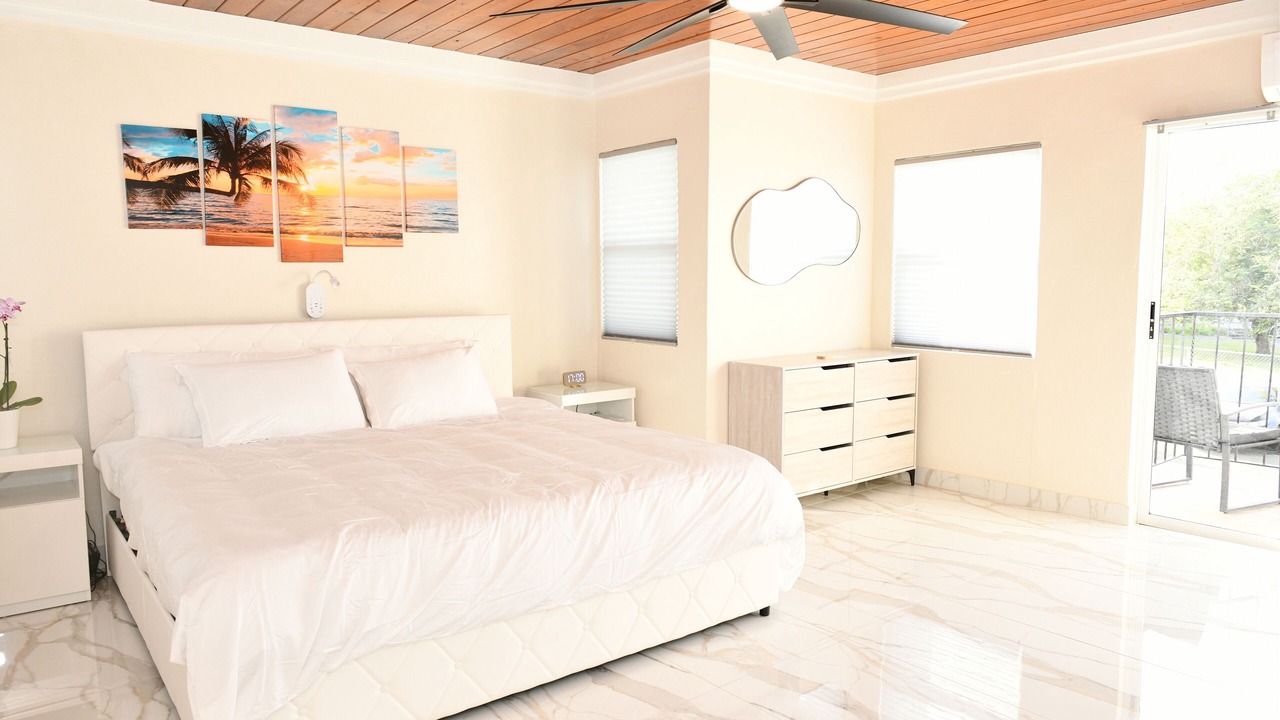 Photo of Bedroom in Orange Grove