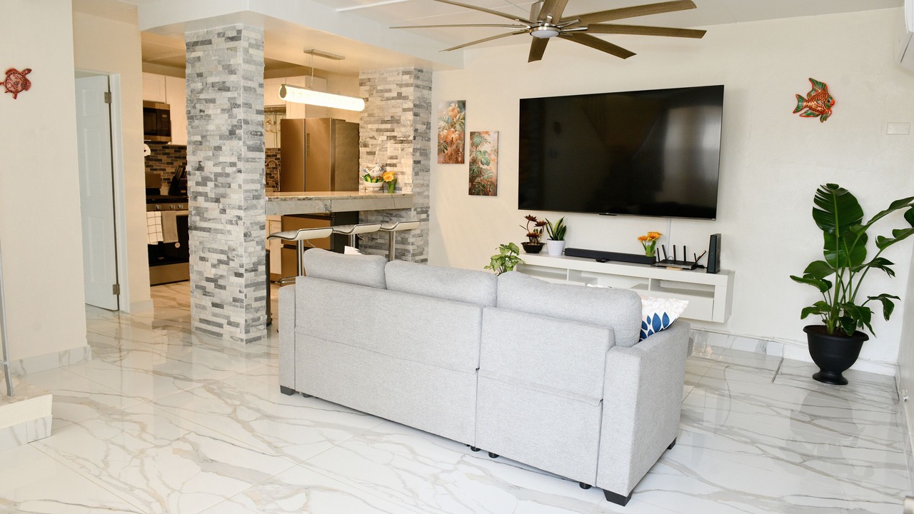 Photo of Livingroom in Orange Grove