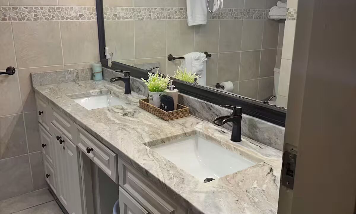 Photo of Bathroom in Estate Smith Bay