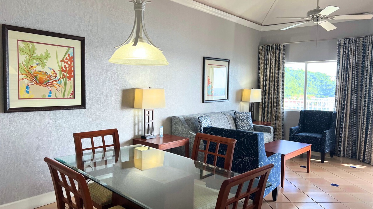 Photo of Livingroom in Estate Kings Quarter