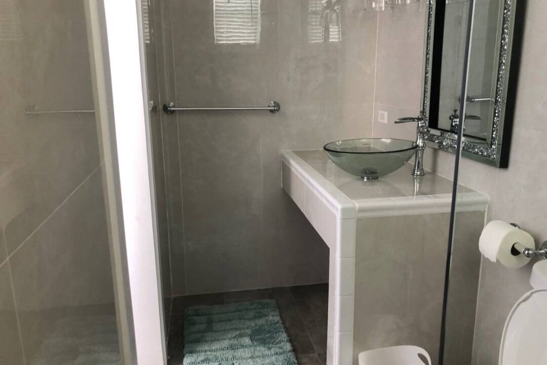 Photo of Bathroom in Estate Frenchman Bay