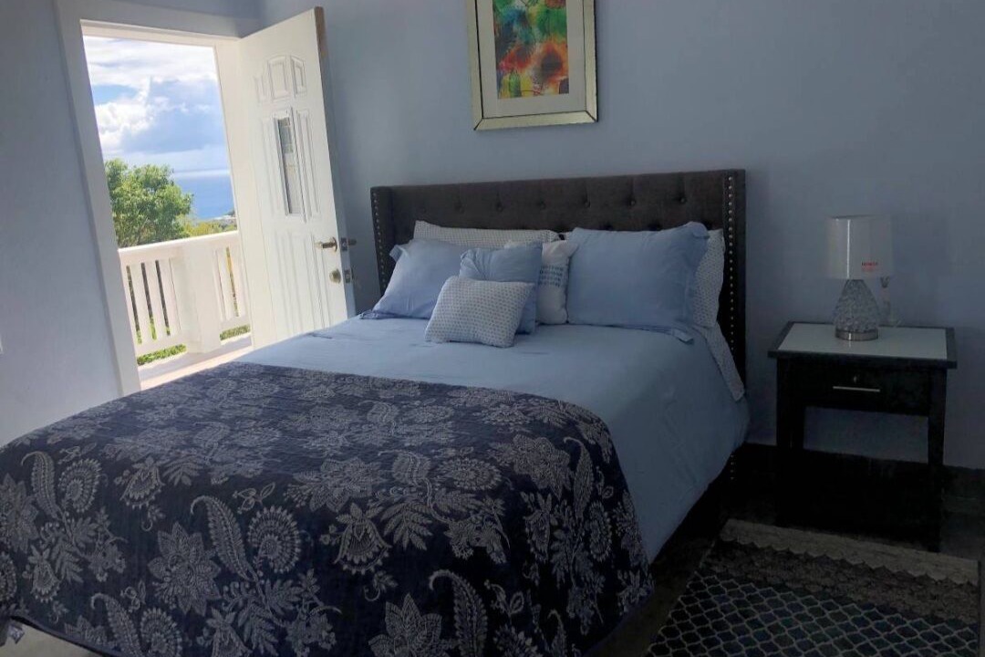 Photo of Bedroom in Estate Frenchman Bay