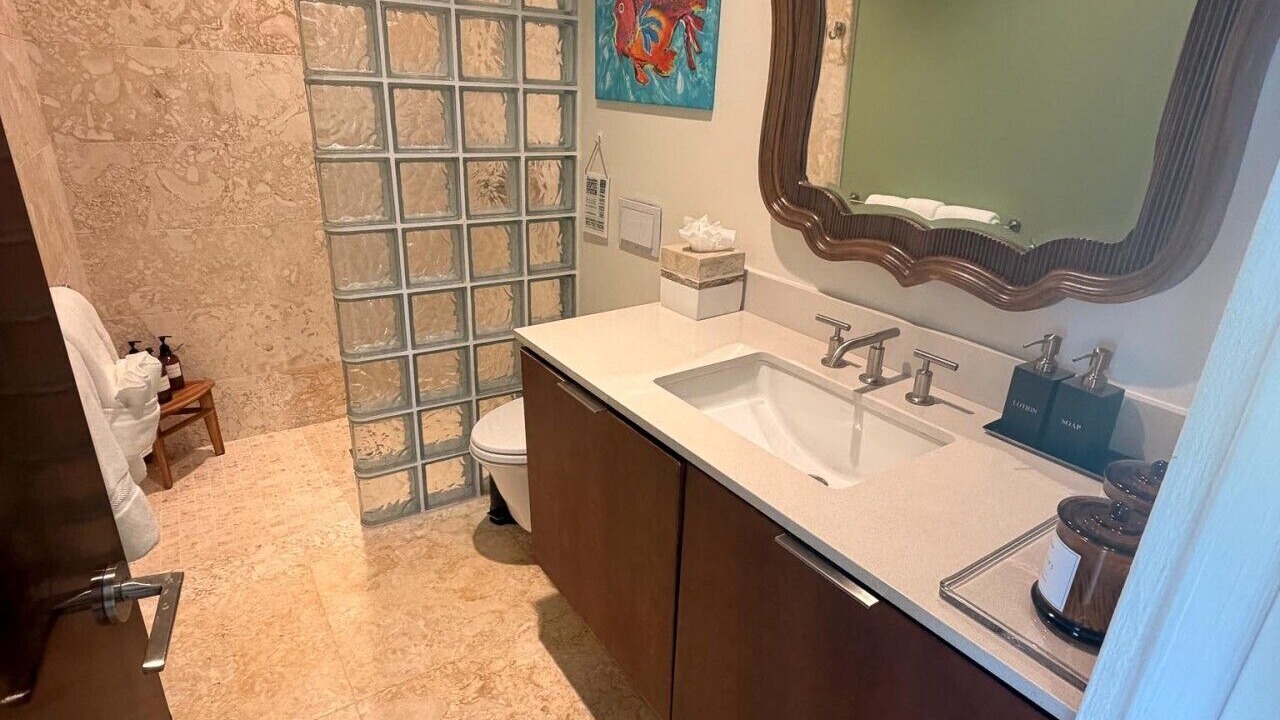 Photo of Bathroom in Estate Little Saint Thomas