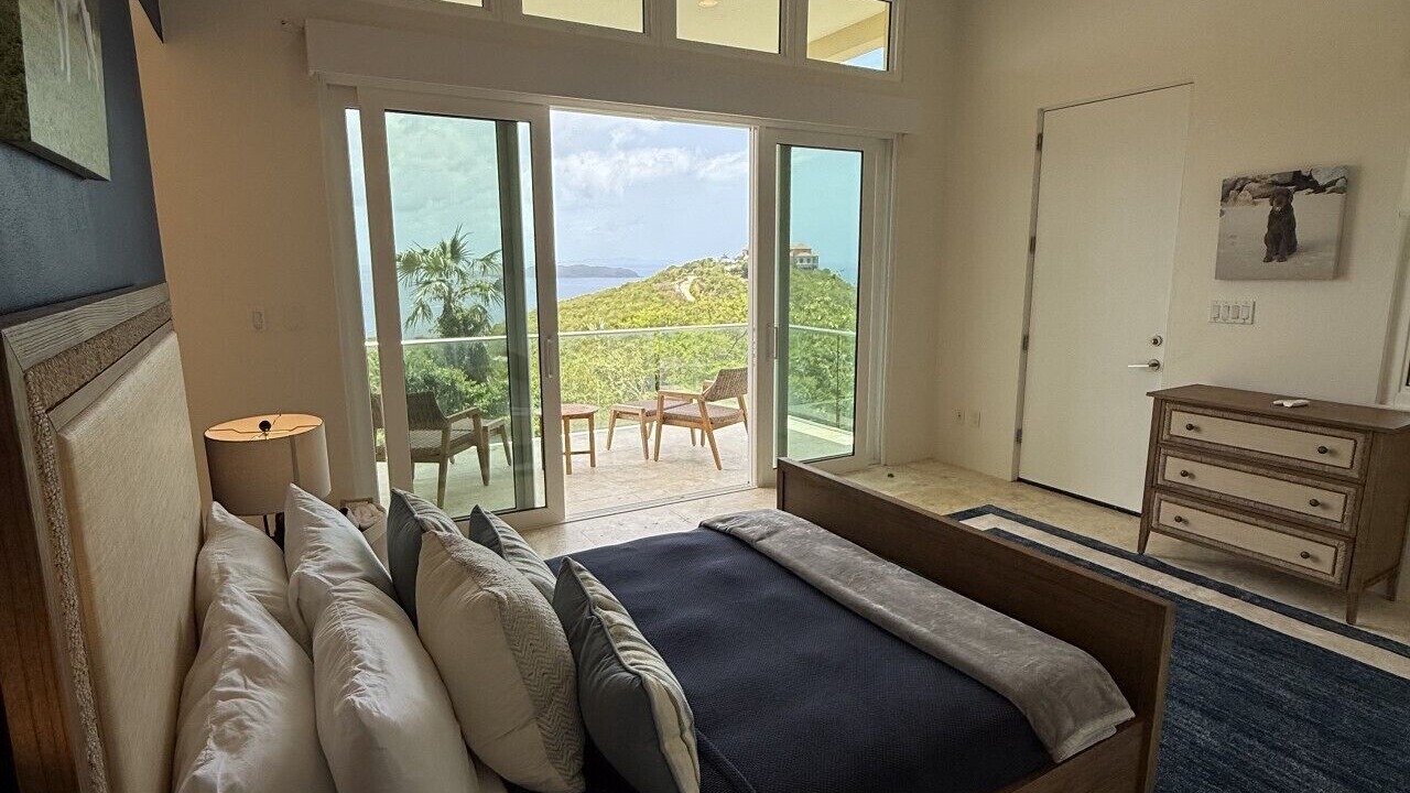 Photo of Others in Estate Little Saint Thomas
