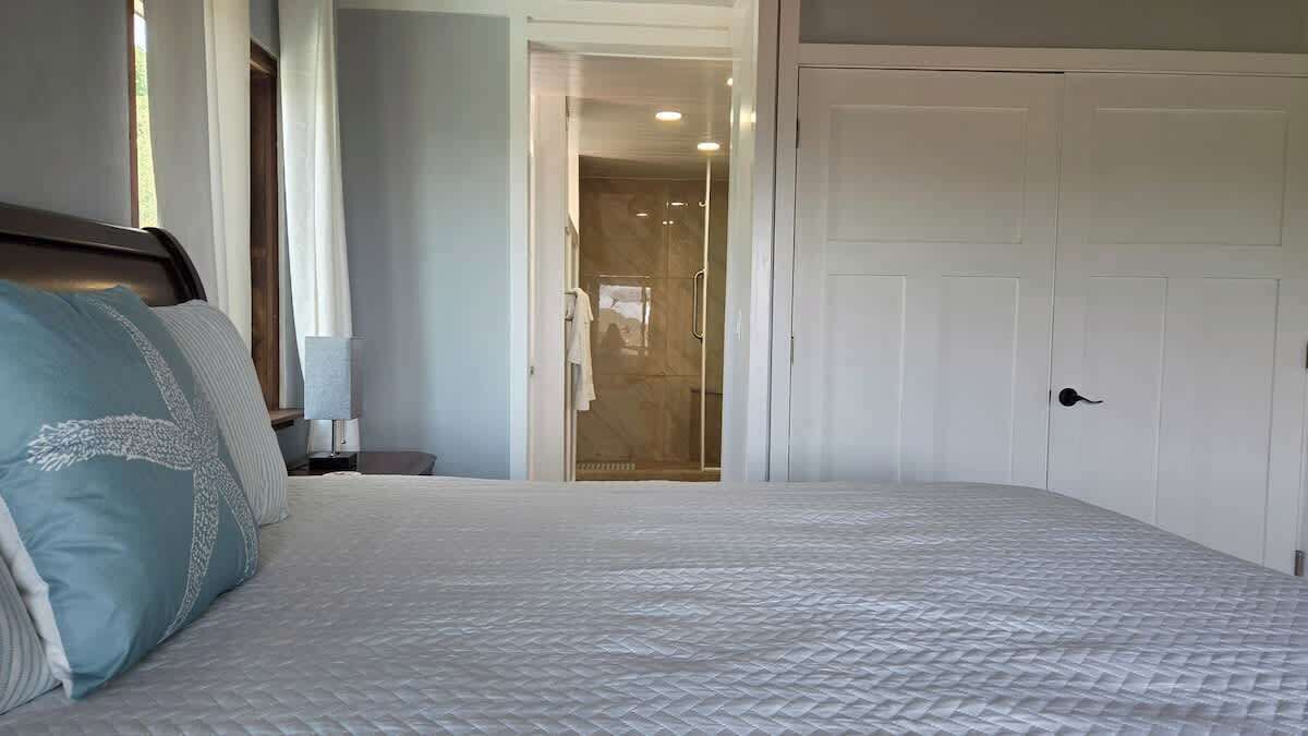 Photo of Bedroom in Ajax Peak