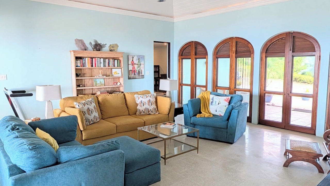 Photo of Livingroom in Estate Sprat Hall