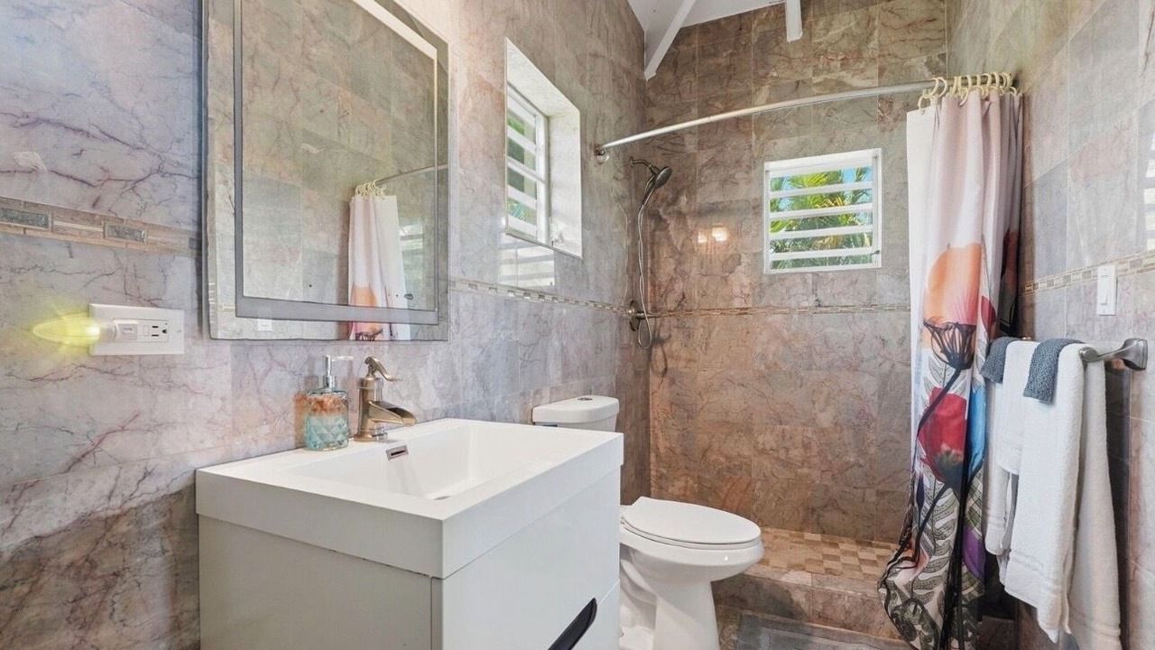 Photo of Bathroom in Estate Enfield Green