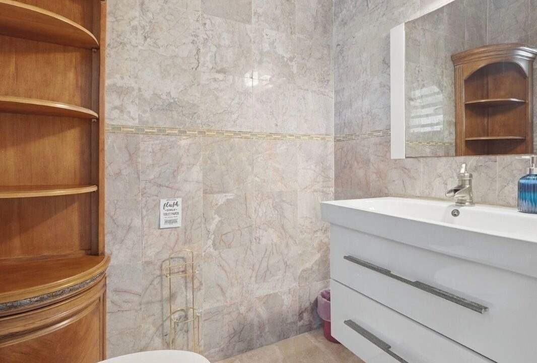 Photo of Bathroom in Estate Enfield Green