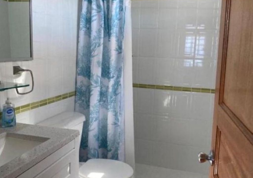 Photo of Bathroom in Estate Lower John Dunko