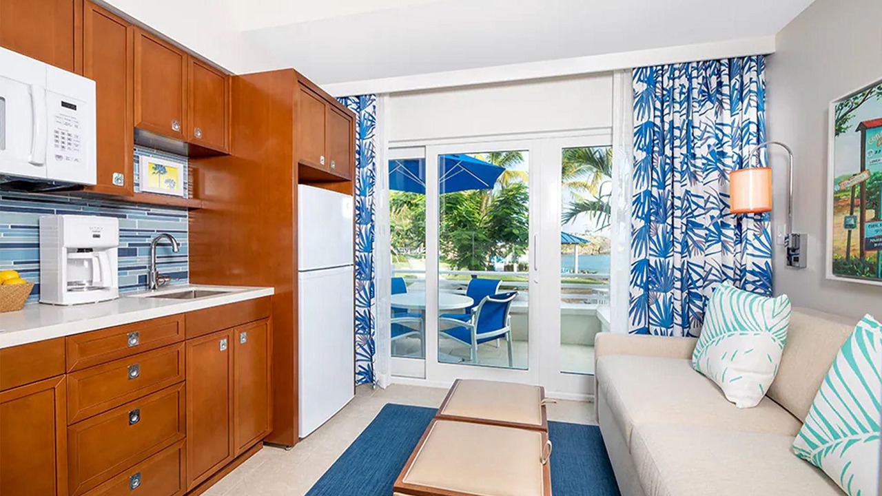 Photo of Livingroom in Estate Frenchman Bay