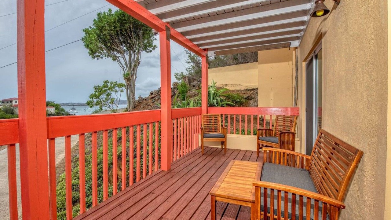 Photo of Patio Balcony in Contant Hill