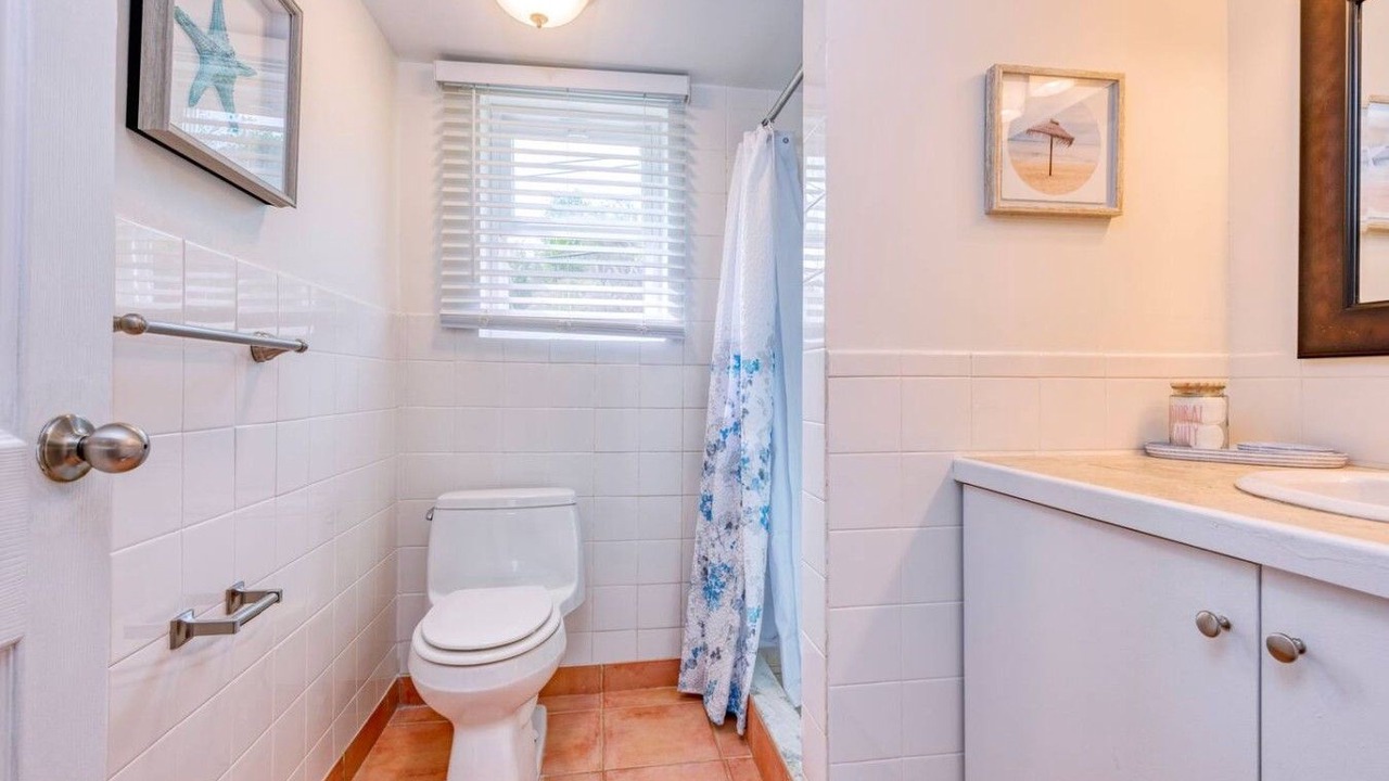 Photo of Bathroom in Contant Hill