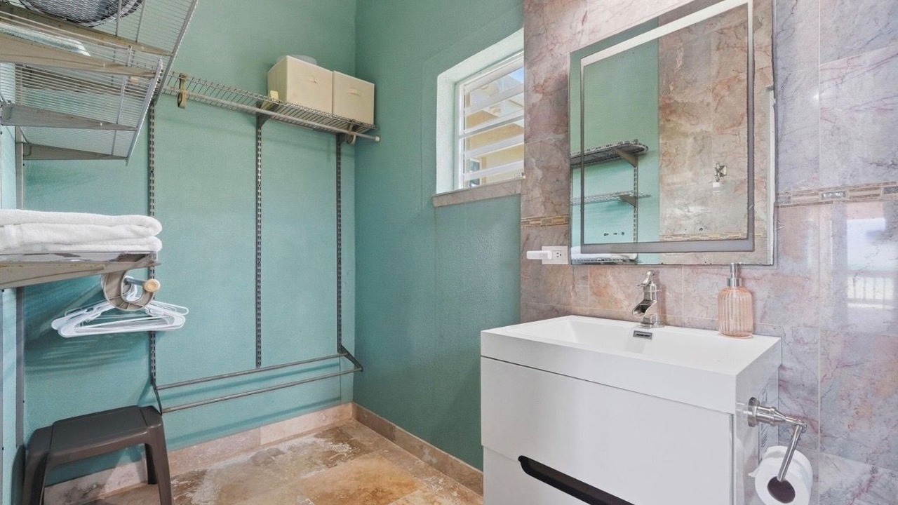 Photo of Bathroom in Estate Enfield Green