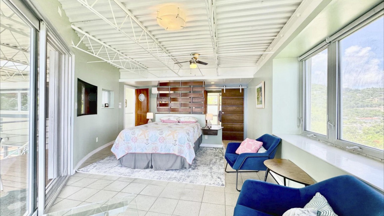Photo of Patio Balcony in Estate Frenchman Bay
