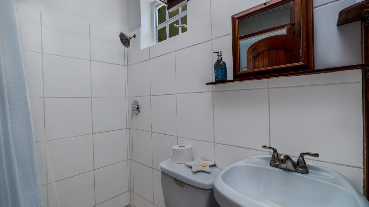 Photo of Bathroom in Estate Caret Bay