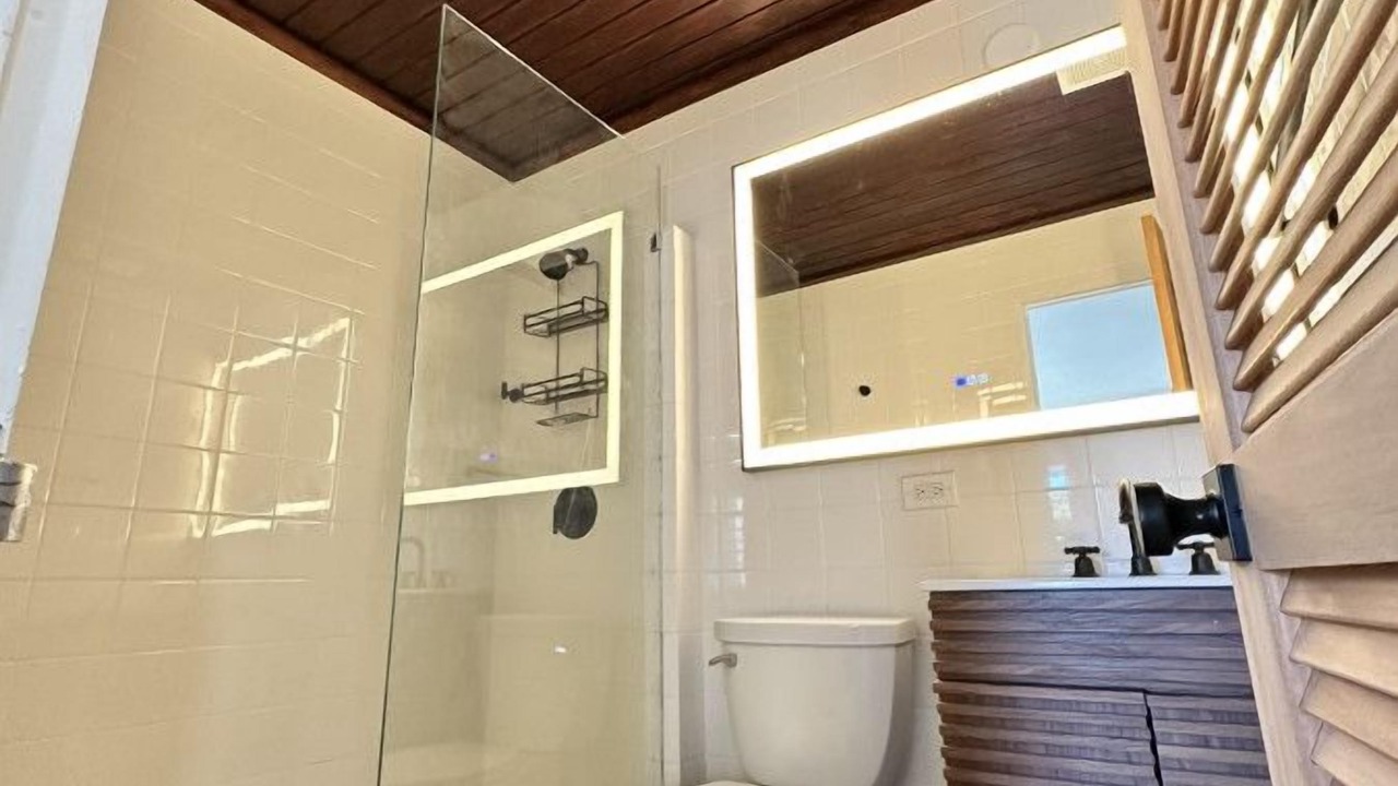 Photo of Bathroom in Cabes Point