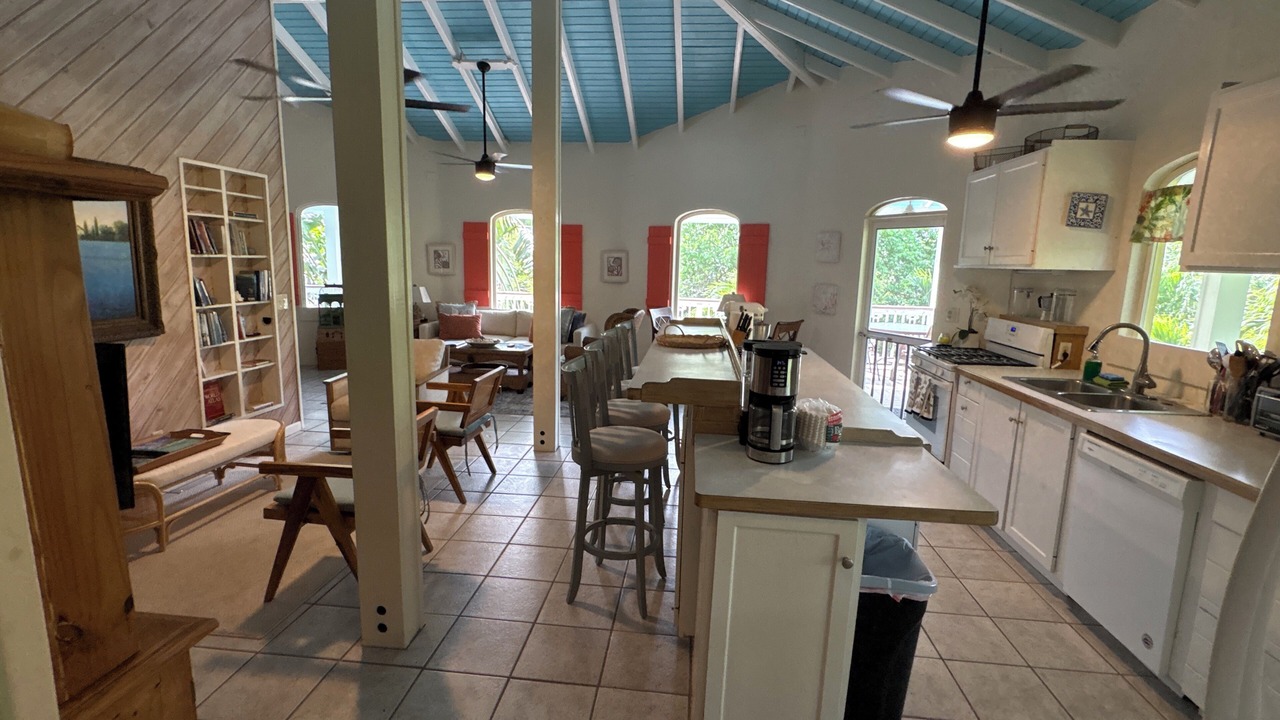 Photo of Kitchen in Estate Saint Quaco and Zimmerman
